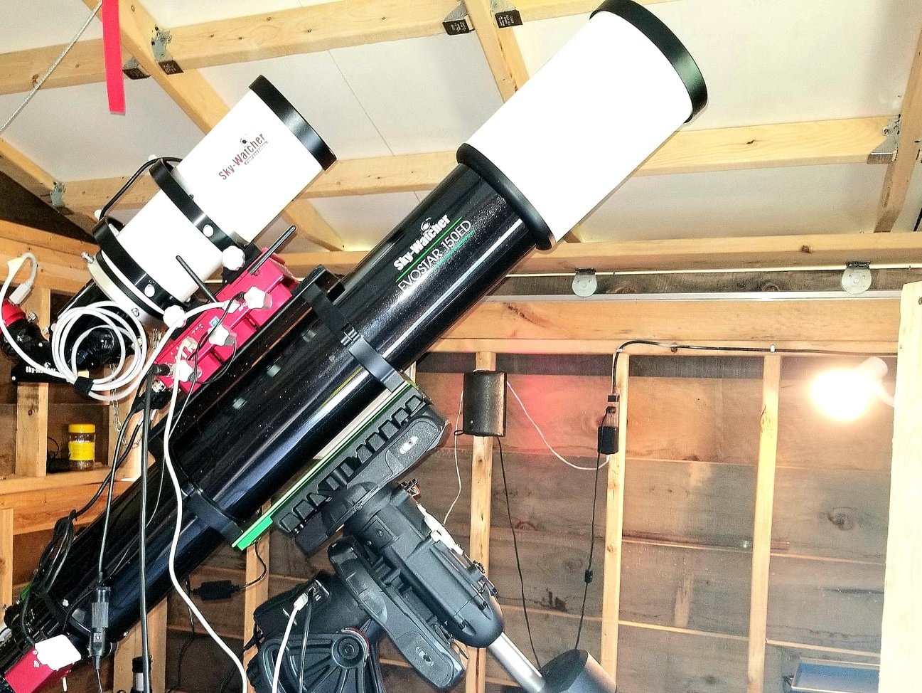 Used - Sky-Watcher EvoStar 150MM DX w/ Sky-Watcher 0.77x flattener/reducer + Pegasus Focus Cube & hand controller