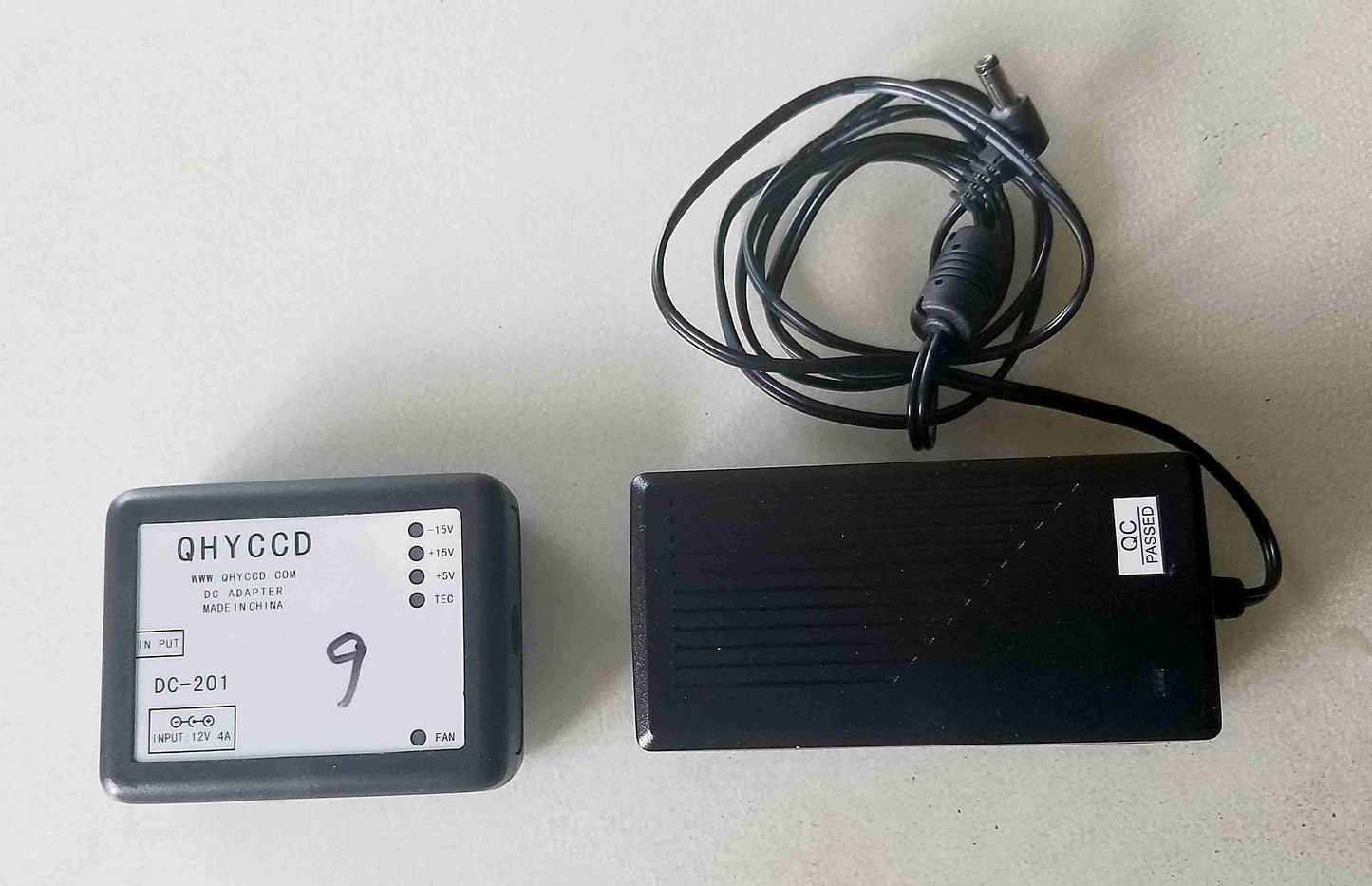 Used - QHYCCD QHY9M Monochrome Camera w/ 2x QHYCFW1 (5x2") Filter Wheels + Power Supply/Cables